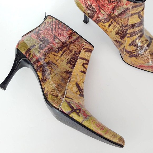 Patent stiletto graffiti print ankle boots - Picture 3 of 16